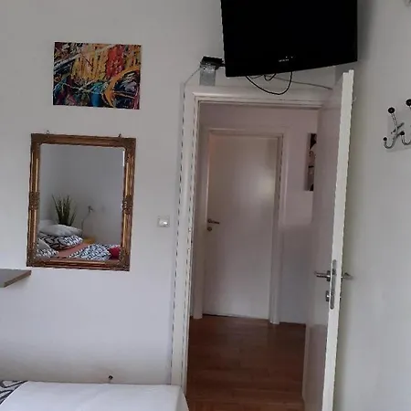 Apartment Ella Apartments *