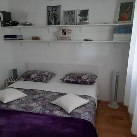 Apartment Ella Apartments *