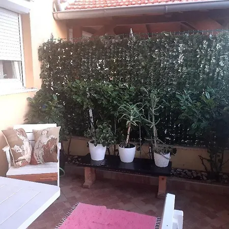 Apartment Ella Apartments Sibenik